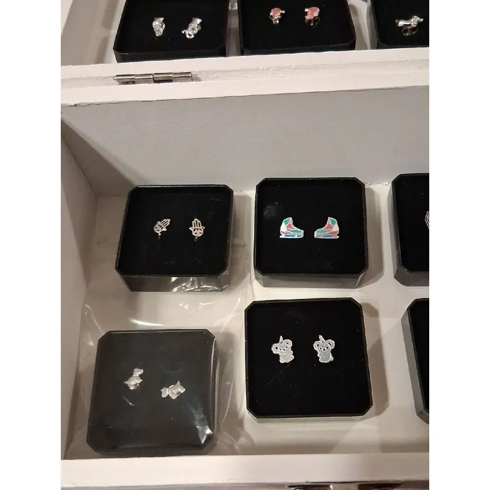12 S925 Earrings New As Shown In Photos